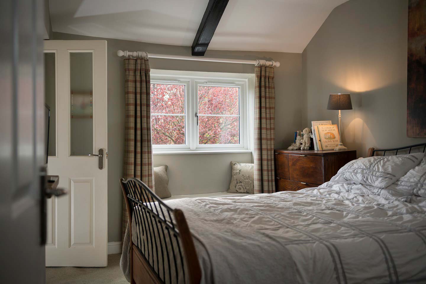 Bedroom Windows - Bedroom Ideas & Inspiration - Anglian Home